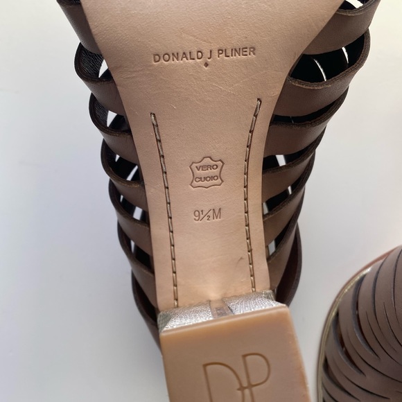 DONALD PLINER HEELS - Picture 5 of 6